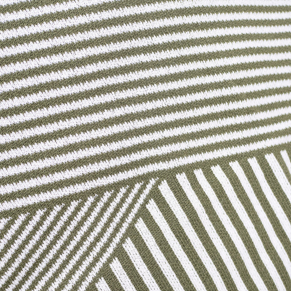 Kuddfodral XL 70 x 70cm - Stickad Rand Grön Fabric Close-up Image