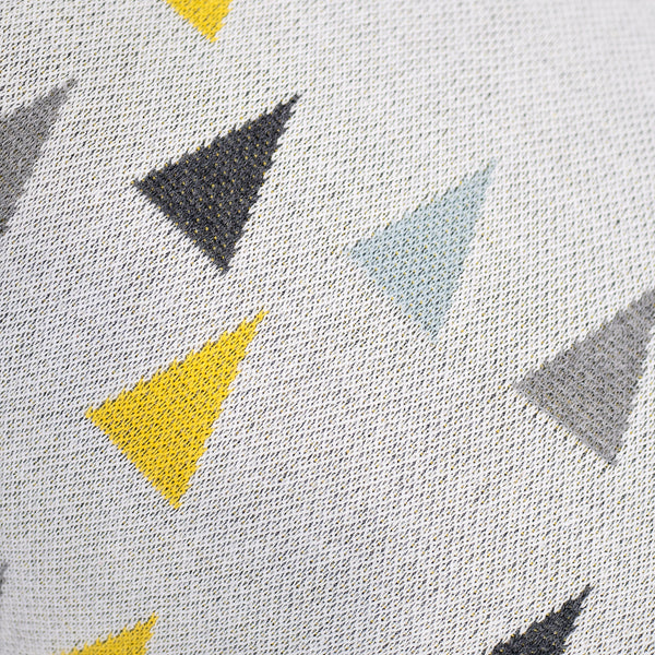 Liten Fotpall - Stickad Geometrisk Triangel Fabric Close-up Image